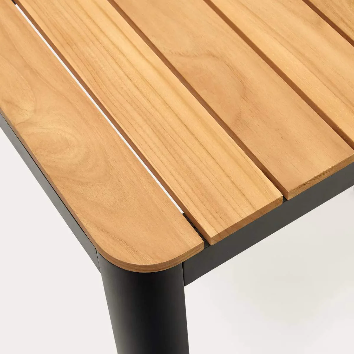 Kave Home Bona aluminium and solid teak table, 100% outdoor suitable with black finish, 160 x 90 cm - Image 6