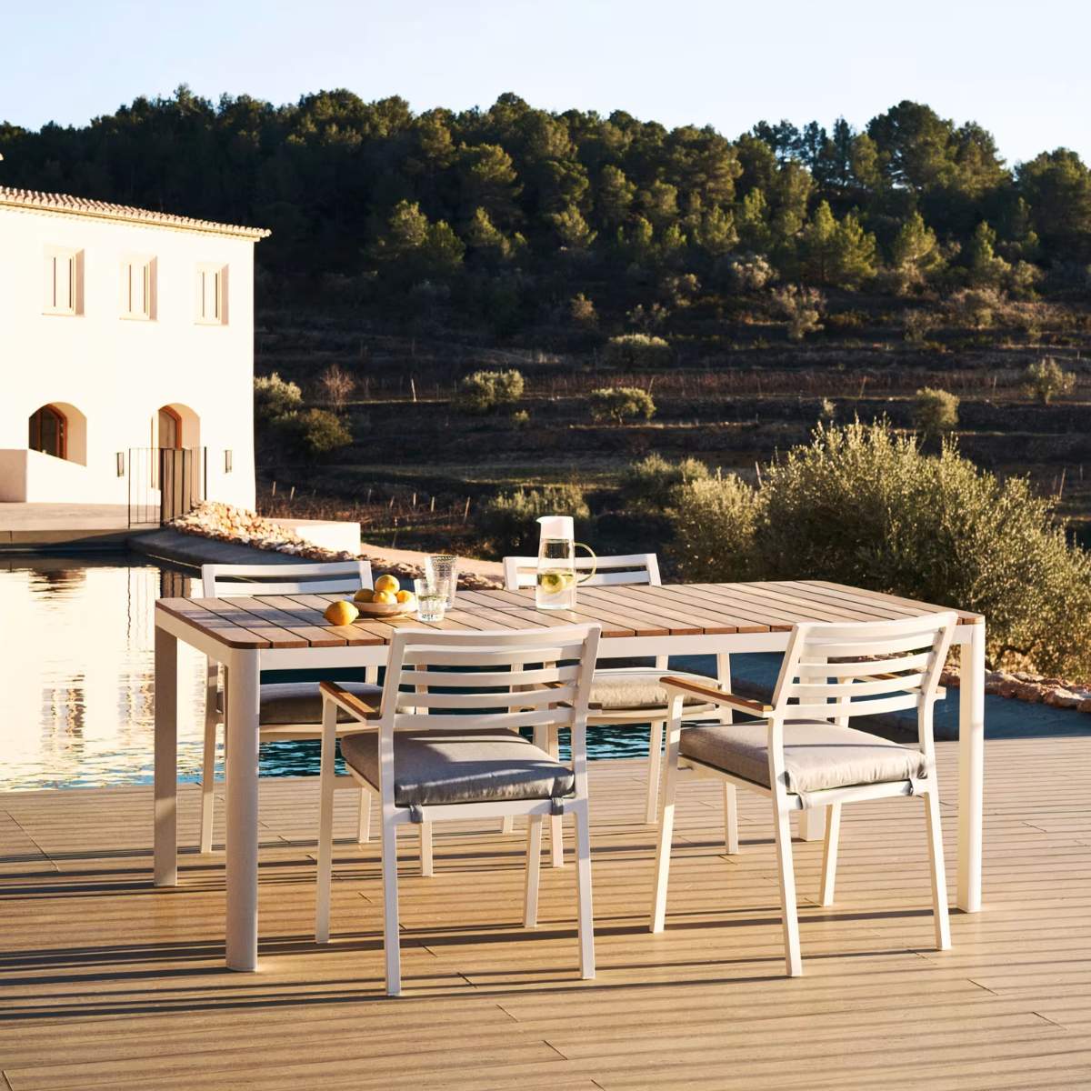 Kave Home Bona aluminium and solid teak table, 100% outdoor suitable with white finish, 160 x 90 cm - Image 8
