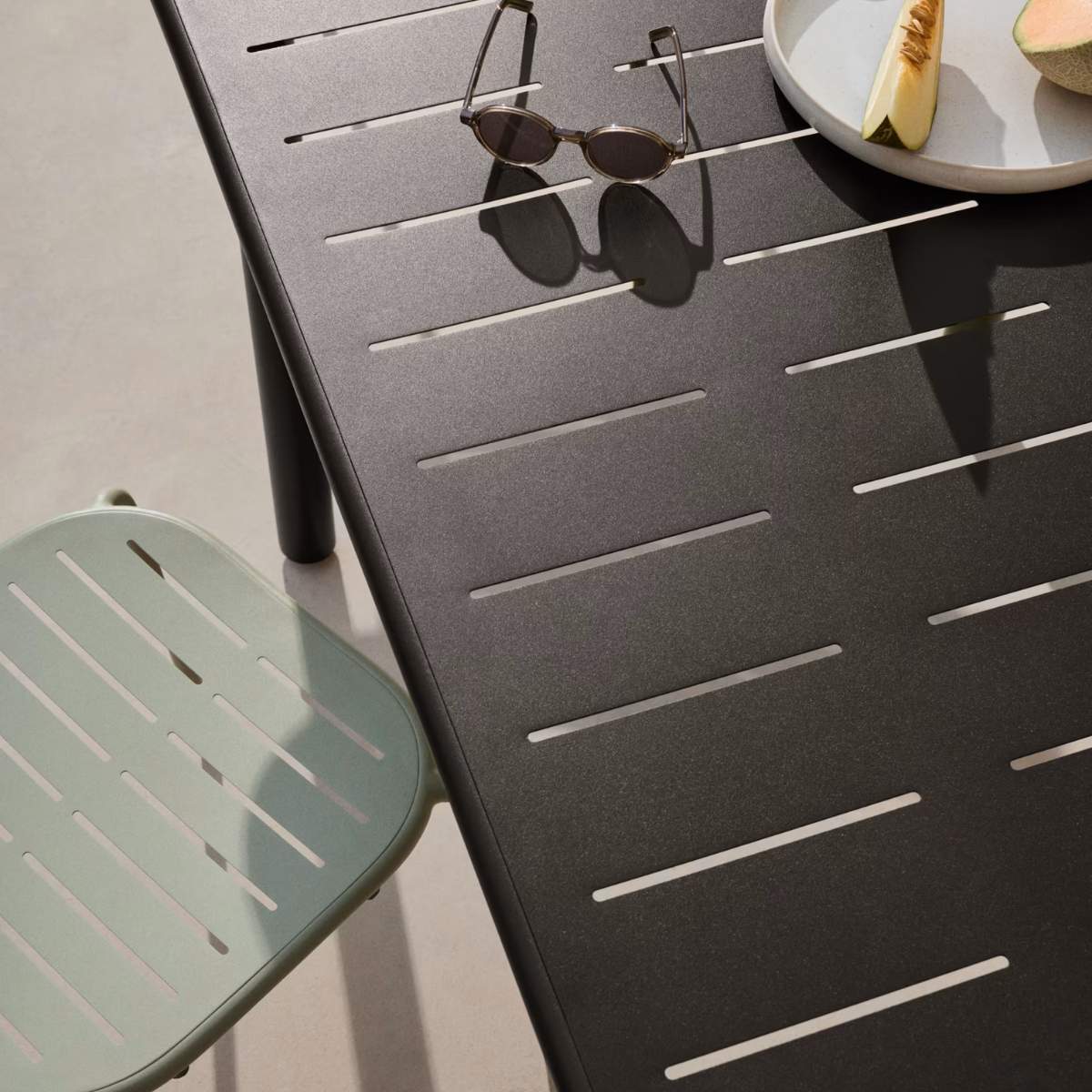 Kave Home Brai outdoor table in taupe galvanised steel 180 x 90cm - Image 31