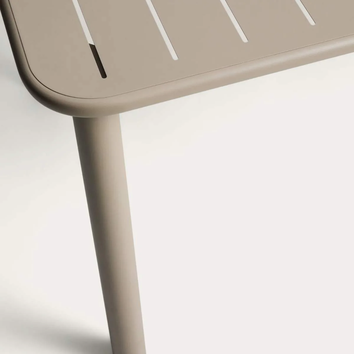 Kave Home Brai outdoor table in taupe galvanised steel 180 x 90cm - Image 7