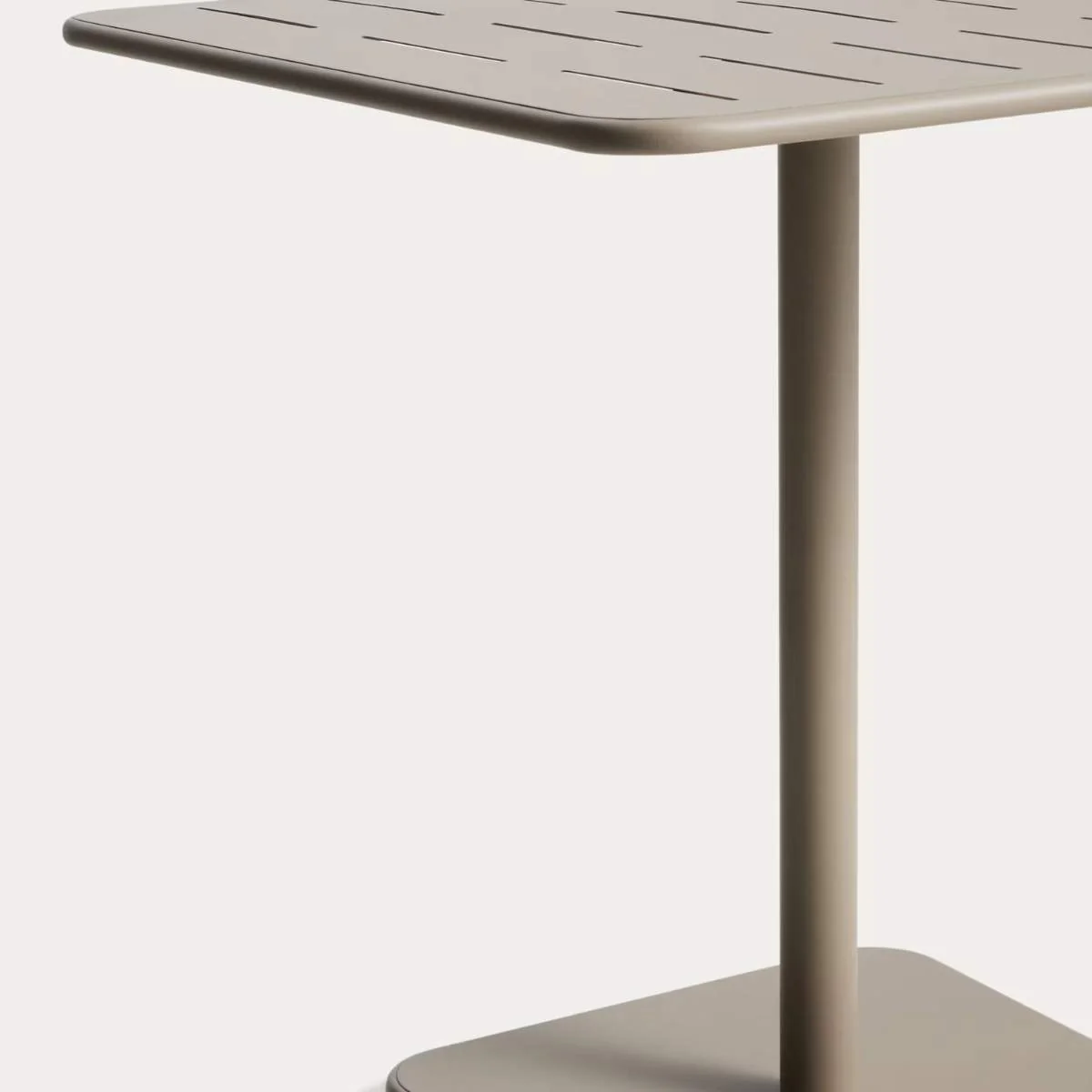 Kave Home Brai outdoor table in burgundy galvanised steel 70 x 70cm - Image 12