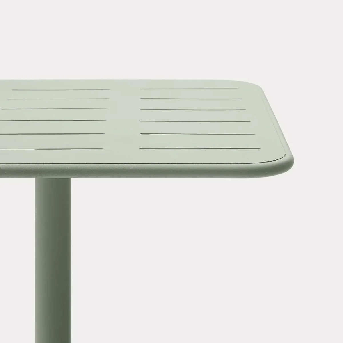 Kave Home Brai outdoor table in burgundy galvanised steel 70 x 70cm - Image 17