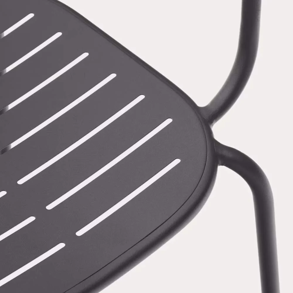 Kave Home Brai Stackable Outdoor Chair with Armrests in Dark Grey Galvanized Steel - Image 5