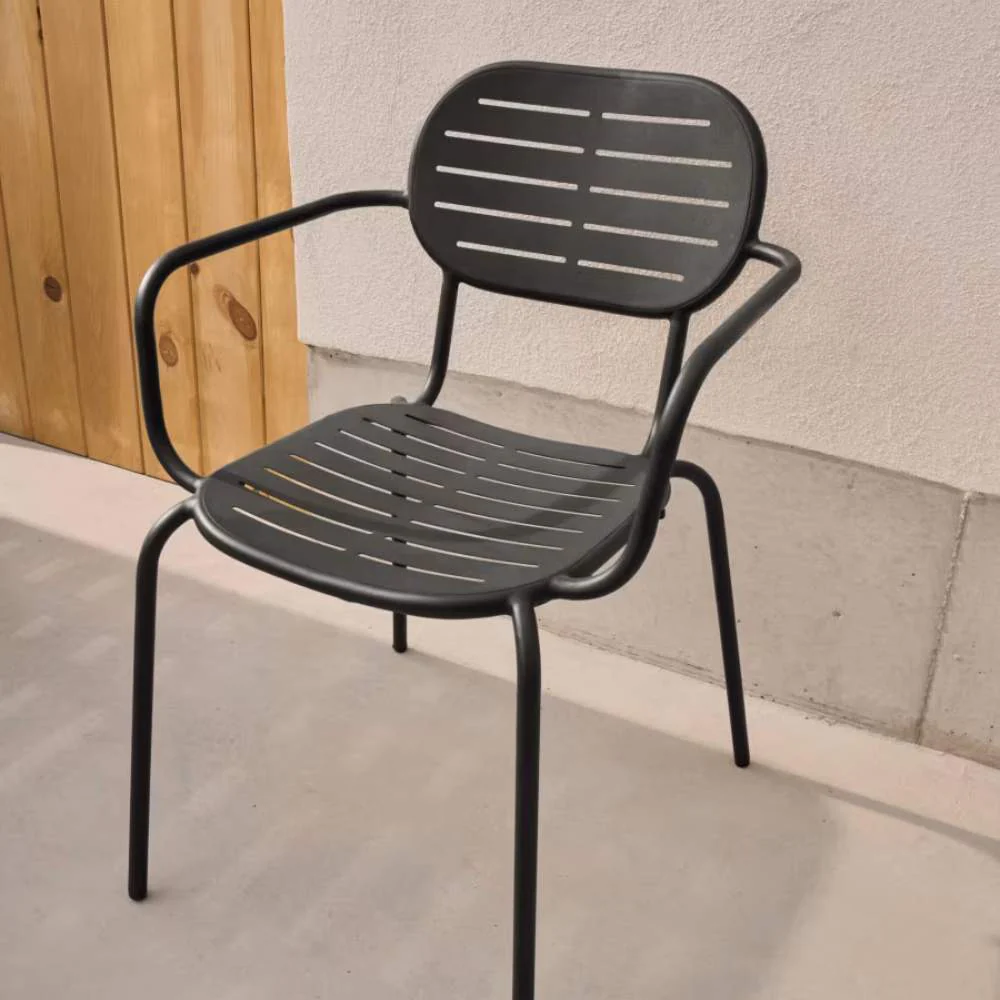 Kave Home Brai Stackable Outdoor Chair with Armrests in Dark Grey Galvanized Steel - Image 9