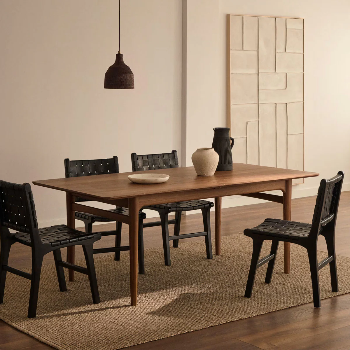Kave Home Calixta Chair in Leather and Solid Teak - Image 17