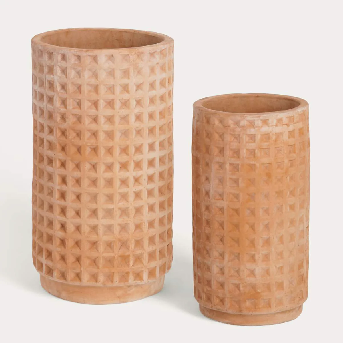 Kave Home Celi set of 2 terracota plant pots, Ø 34 cm / Ø 25 cm