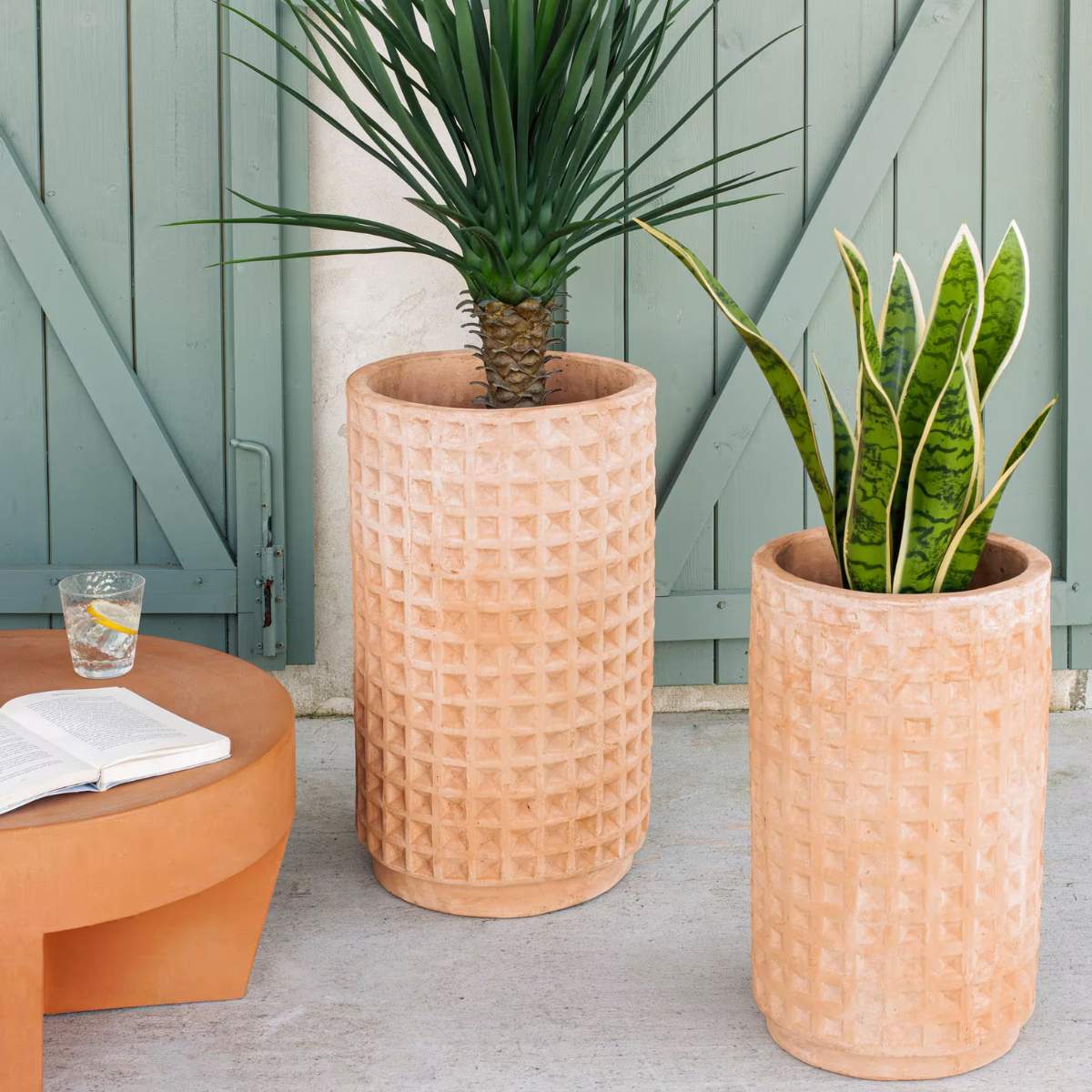 Kave Home Celi set of 2 terracota plant pots, Ø 34 cm / Ø 25 cm - Image 5