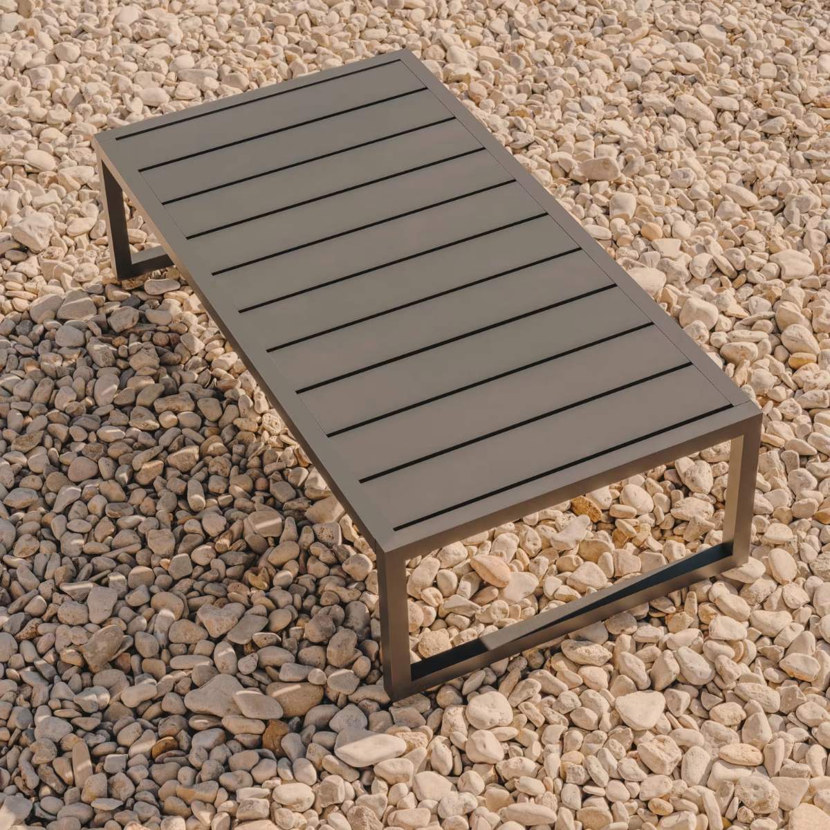 Kave Home Comova 100% outdoor coffee table made from green aluminium, 60 x 114 cm - Image 10