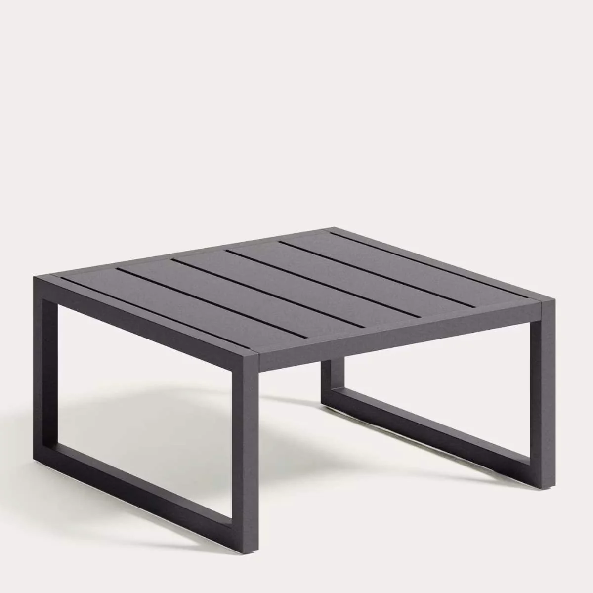 Kave Home Comova 100% outdoor side table made from green aluminium, 60 x 60 cm - Image 2