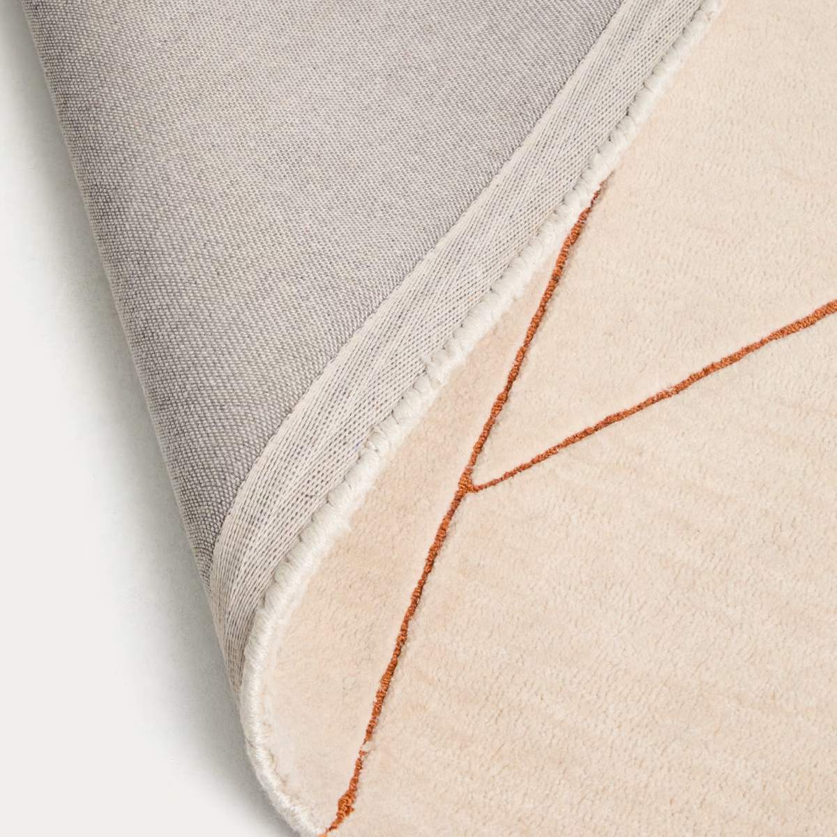 Kave Home Delide ecru synthetic fibre rug with orange graphic detail 200 x 300cm - Image 4