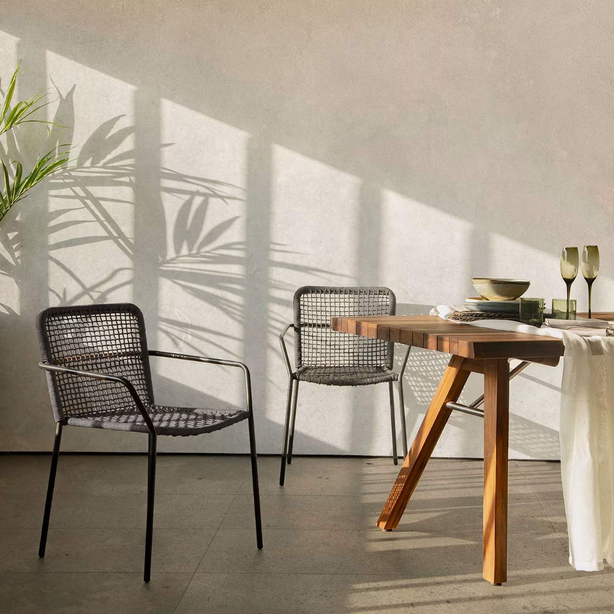 Kave Home Ellen stackable outdoor chair in black cord and galvanised steel - Image 8