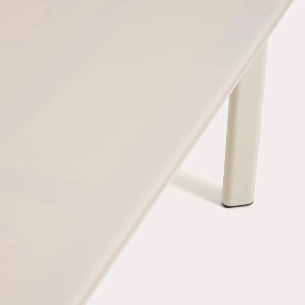 Kave Home Erice oval table in aluminium and ecru tempered glass 230 x 100 cm - Image 5