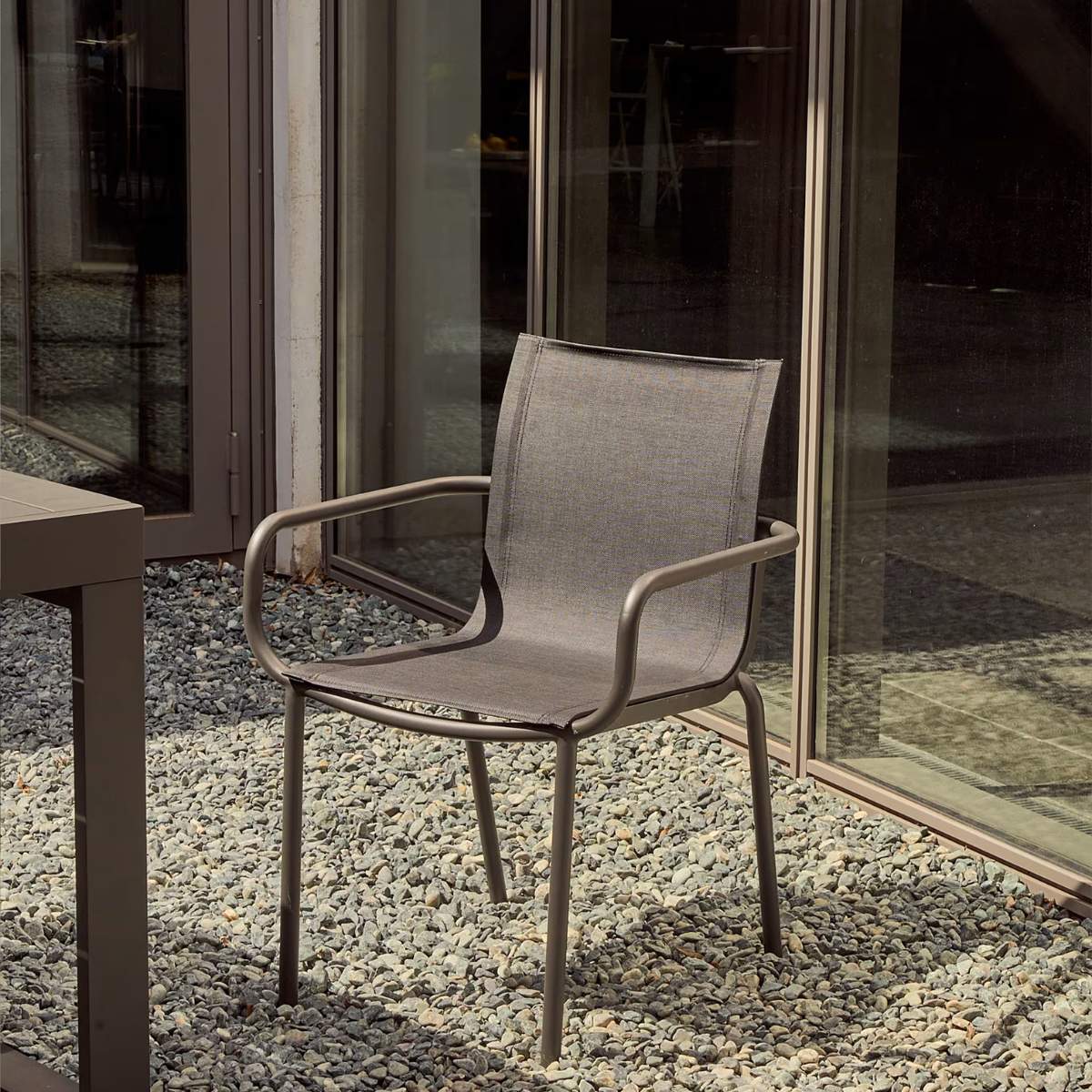 Kave Home Galdana stackable outdoor chair in aluminium with light grey painted finish - Image 16