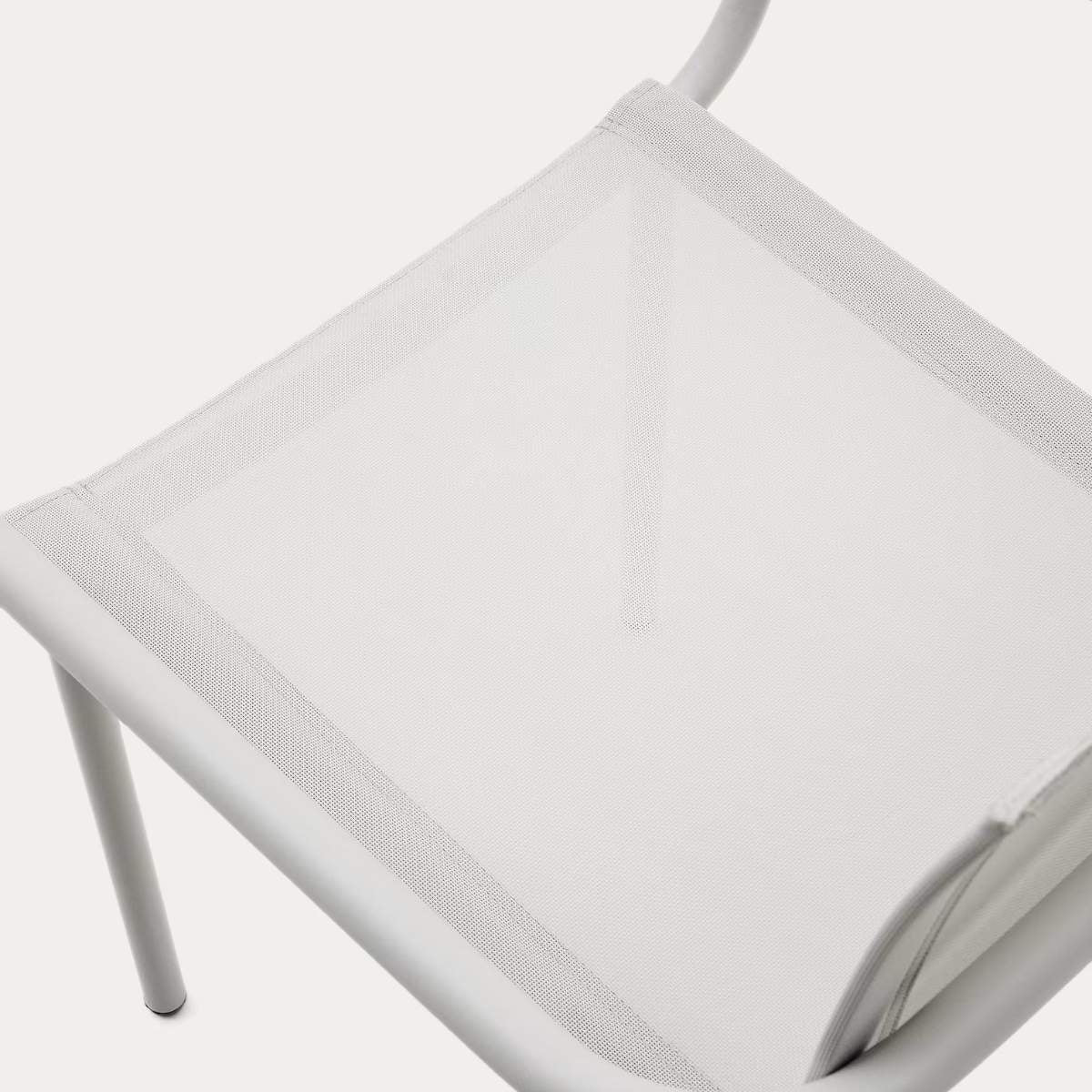 Kave Home Galdana stackable outdoor chair in aluminium with light grey painted finish - Image 6