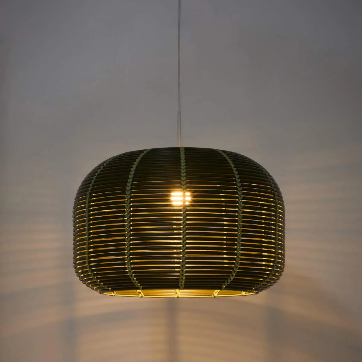 Kave Home Garoina lampshade for outdoor ceiling lamp in taupe synthetic rattan Ø 50cm - Image 15