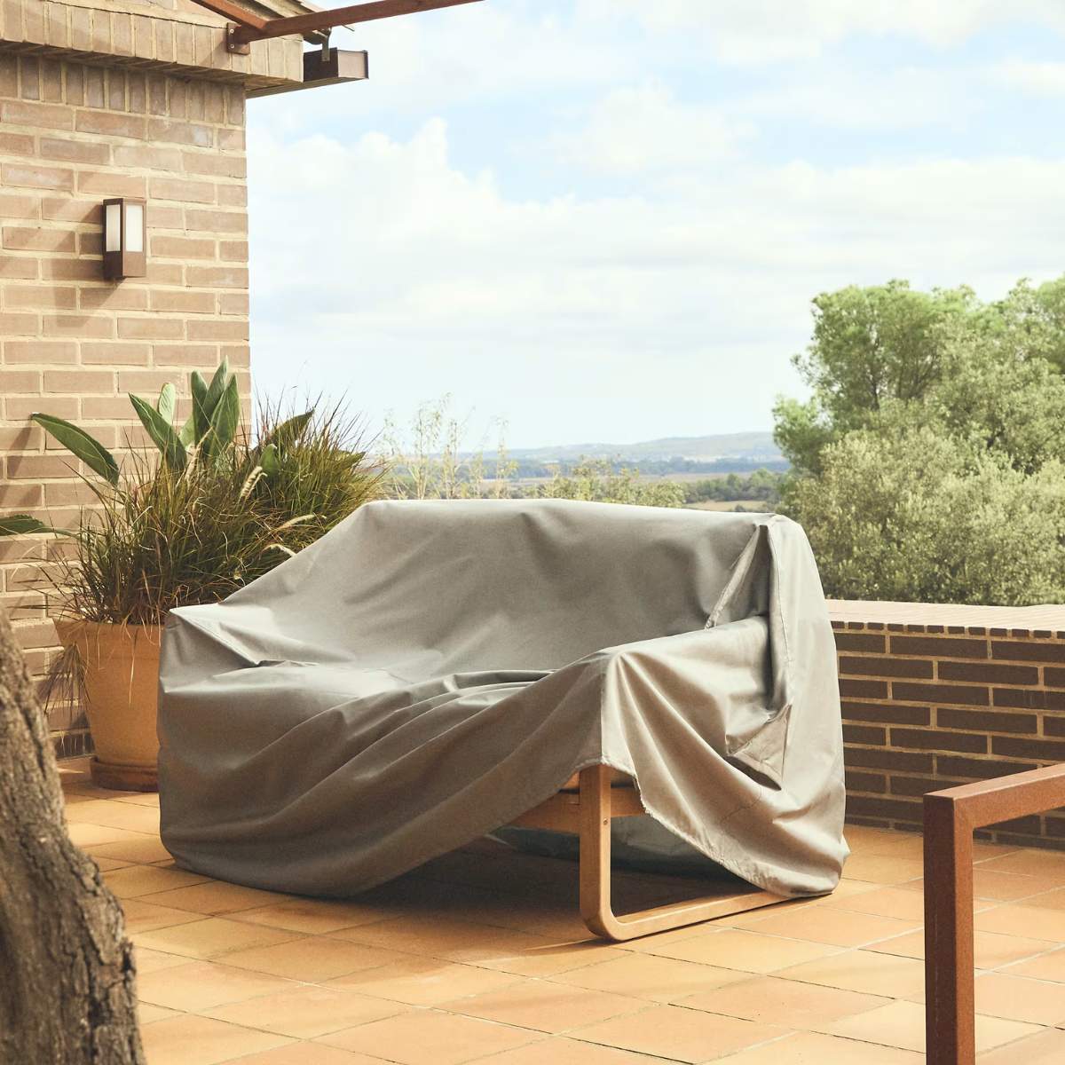Kave Home Iria protective cover for outdoor furniture max. 145 x 105 cm - Image 5