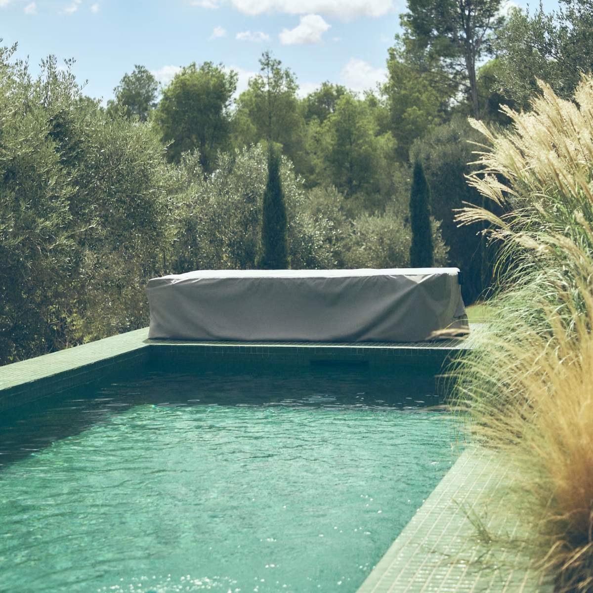 Kave Home Iria protective cover for outdoor furniture max. 75 x 205 cm - Image 6