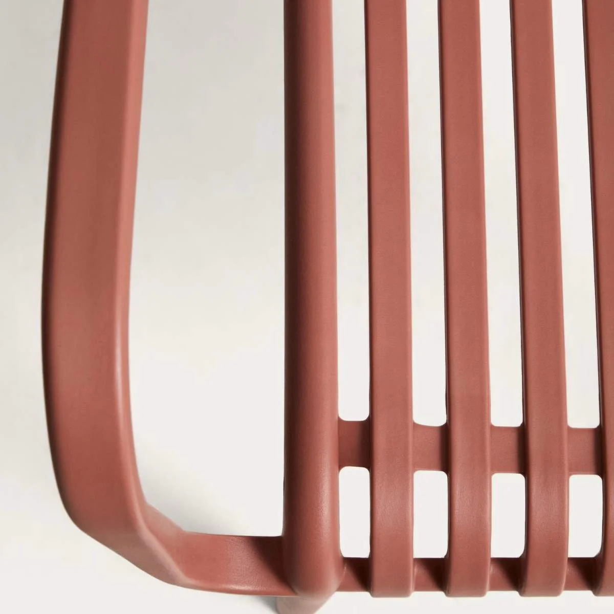 Kave Home Isabellini stackable outdoor chair in terracotta - Image 12