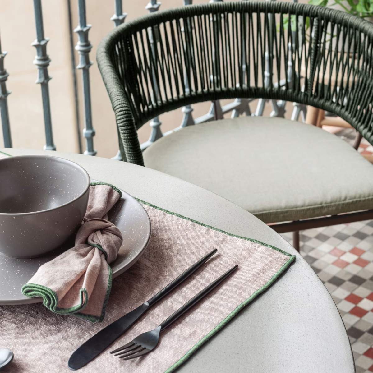 Kave Home Itai Outdoor Round Cement Table - Image 9