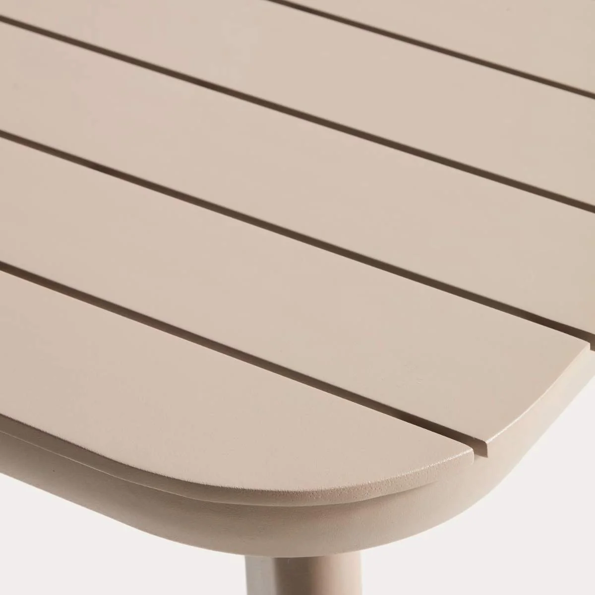 Kave Home Izola extendable outdoor table in aluminium with green finish 220 (280) x 100cm - Image 17