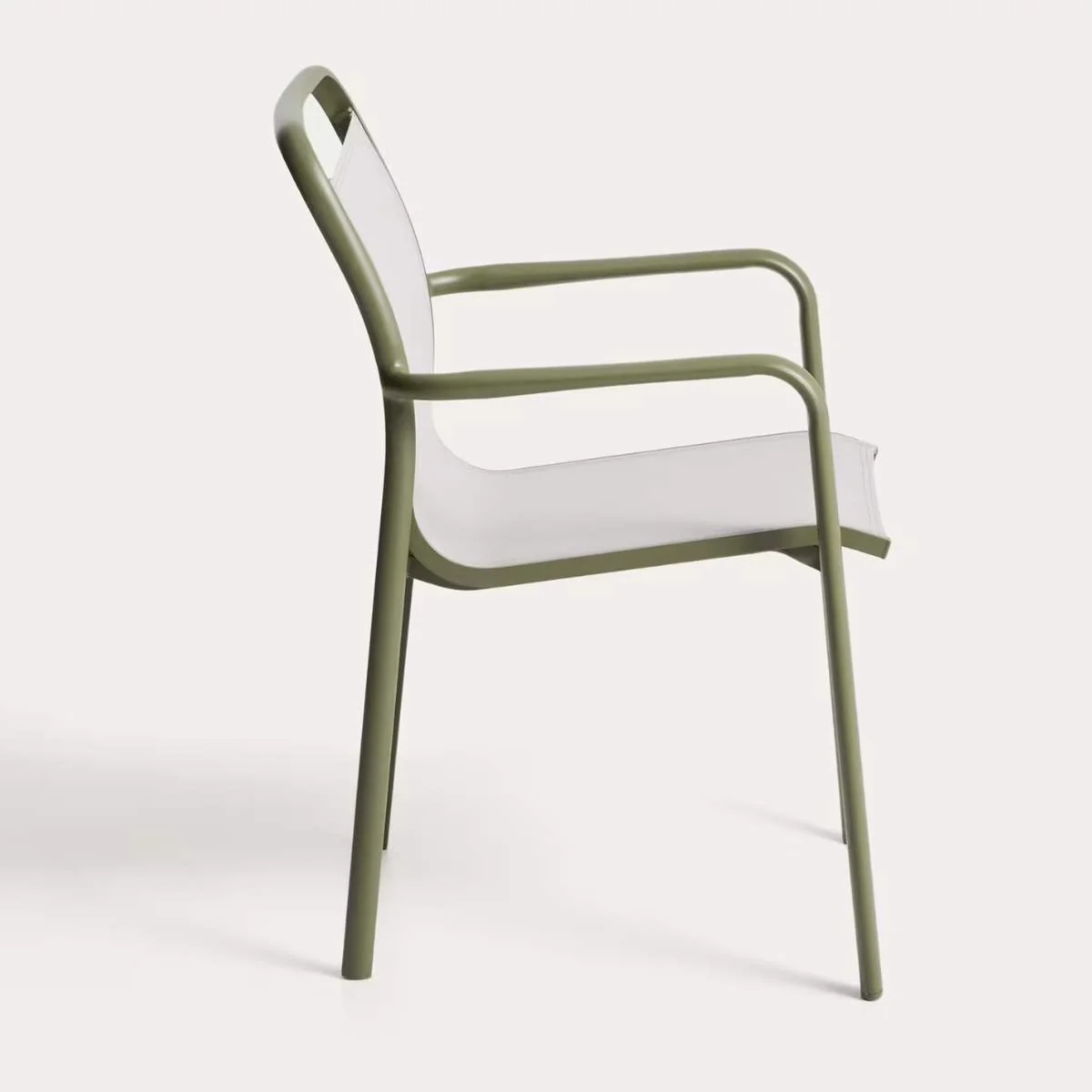 Kave Home Luri stackable chair in ecru aluminium and beige texteline - Image 13