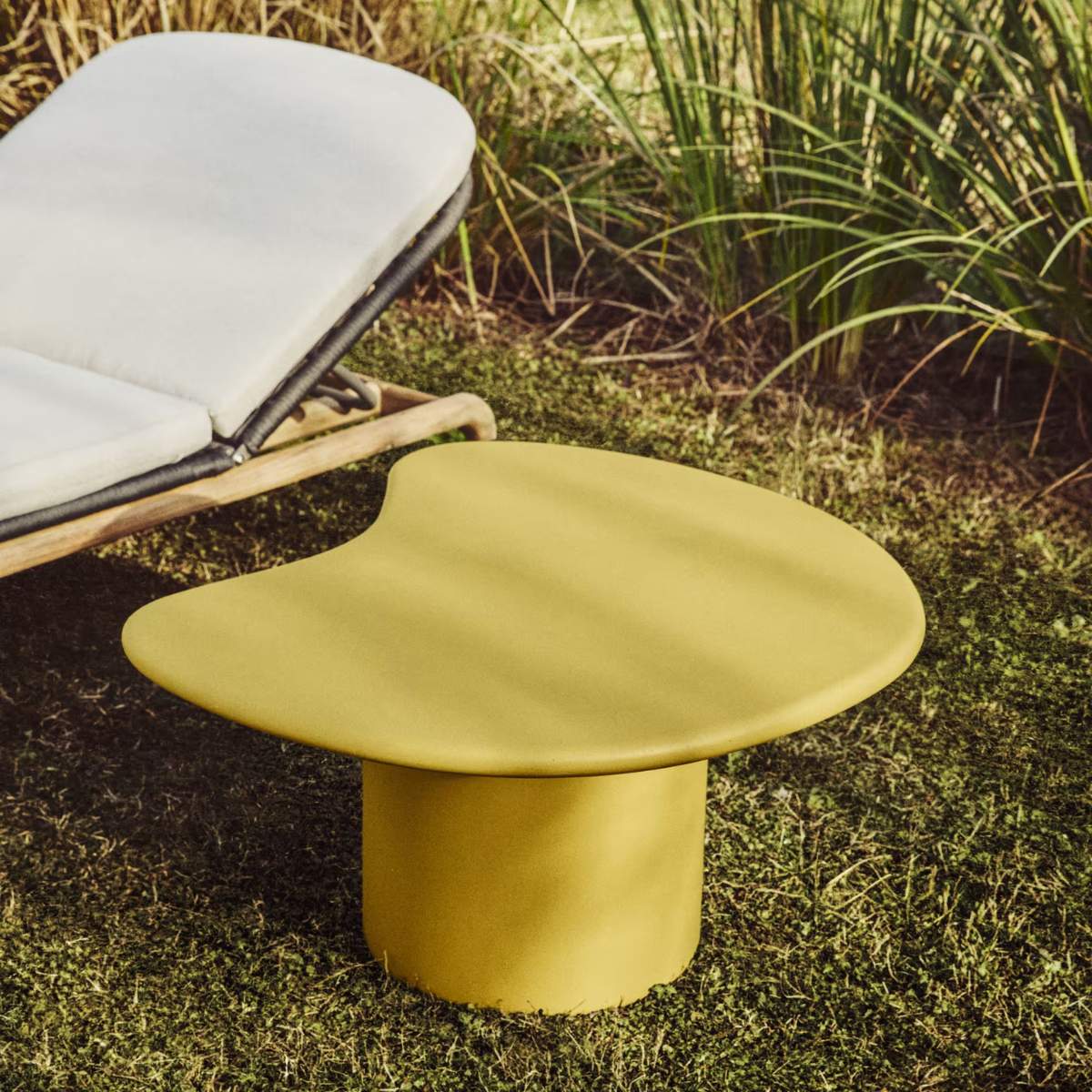 Kave Home Macarella coffee table in mustard concrete 83 x 77cm - Image 14