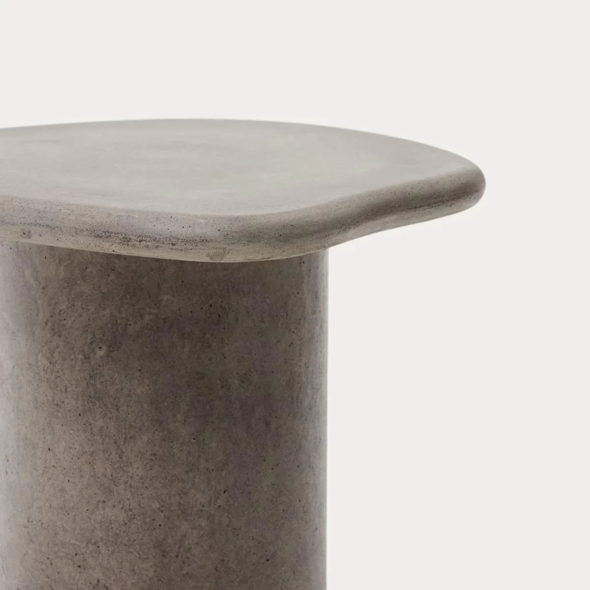 Kave Home Macarella side table in mustard concrete 48 x 47cm - Image 11