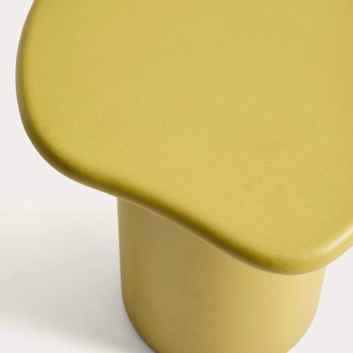 Kave Home Macarella side table in mustard concrete 48 x 47cm - Image 4