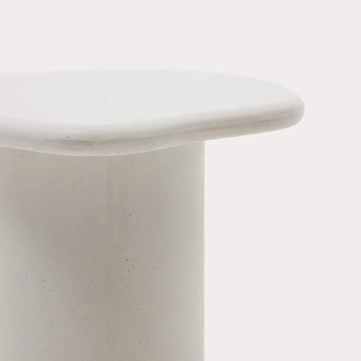 Kave Home Macarella side table in mustard concrete 48 x 47cm - Image 8