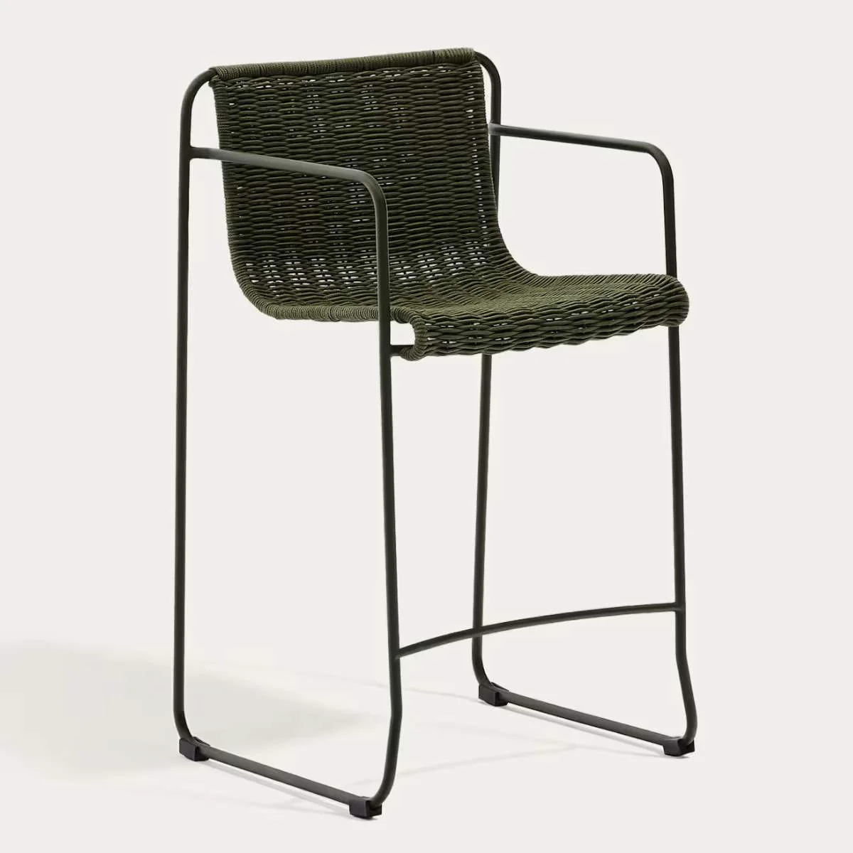 Kave Home Maurina stool in green galvanised steel and green rope cord 64,5cm