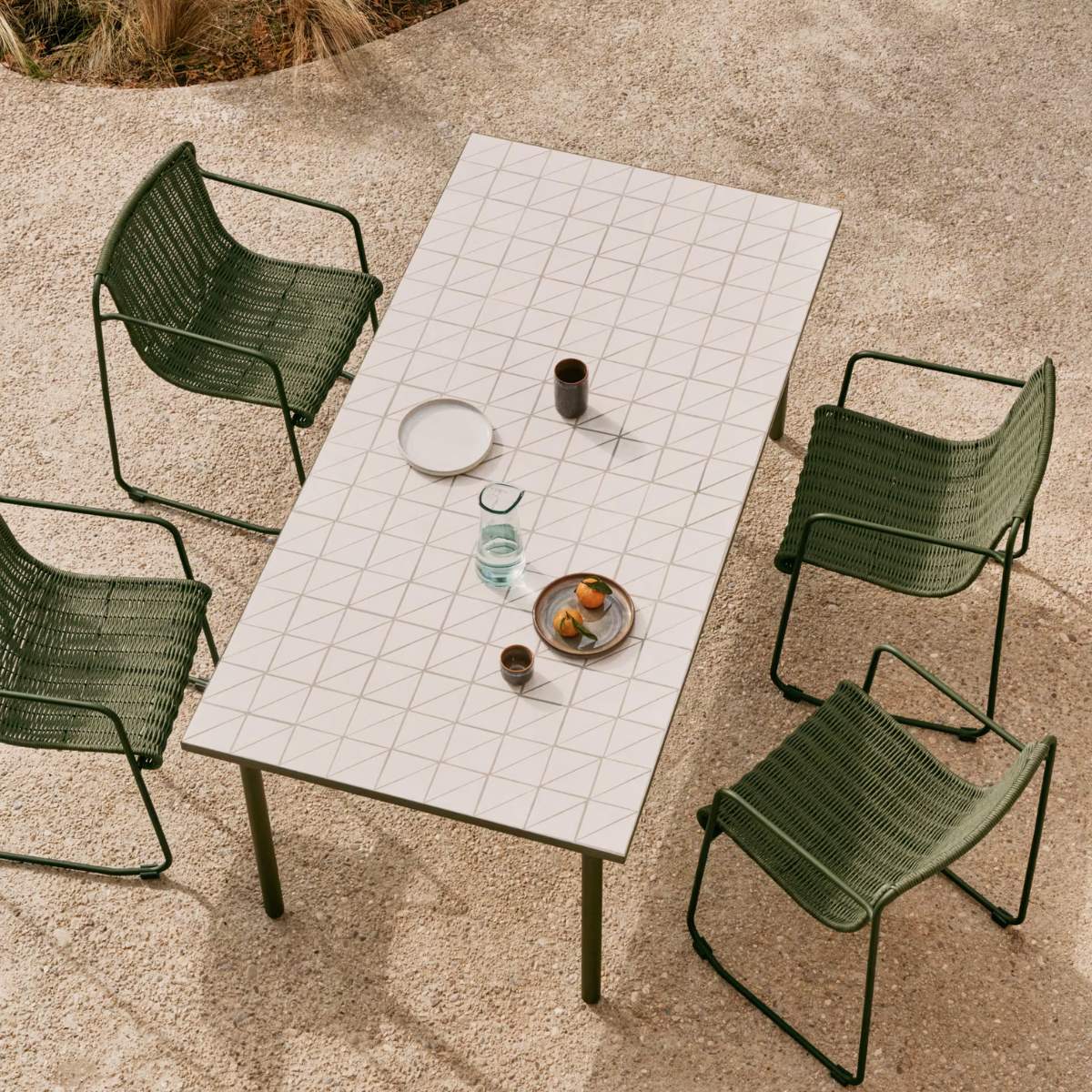 Kave Home Maurina outdoor table in green galvanised steel with green tiles 182 x 91cm - Image 16