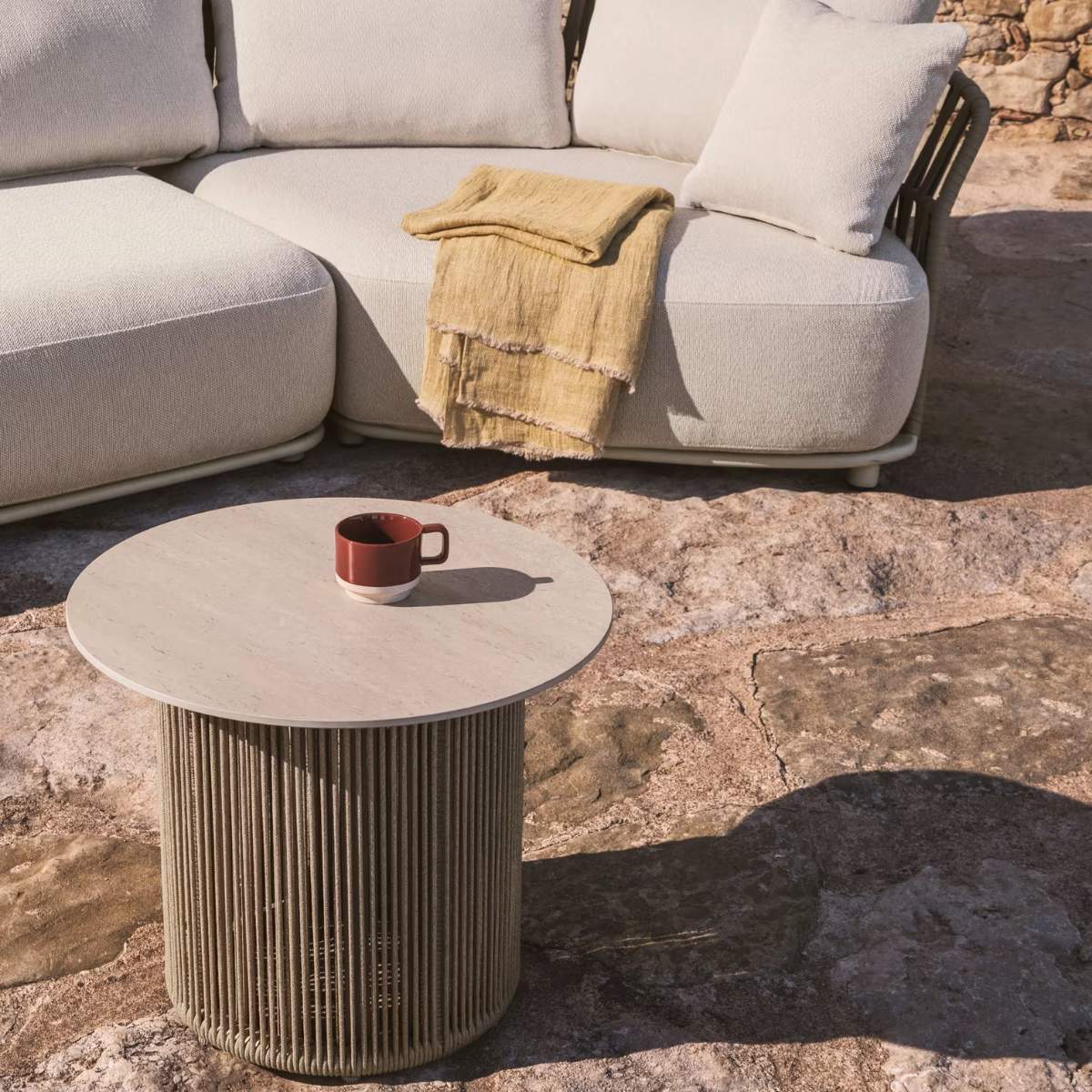 Kave Home Orosei outdoor side table in sintered stone, aluminium and ecru rope Ø 55 cm - Image 6