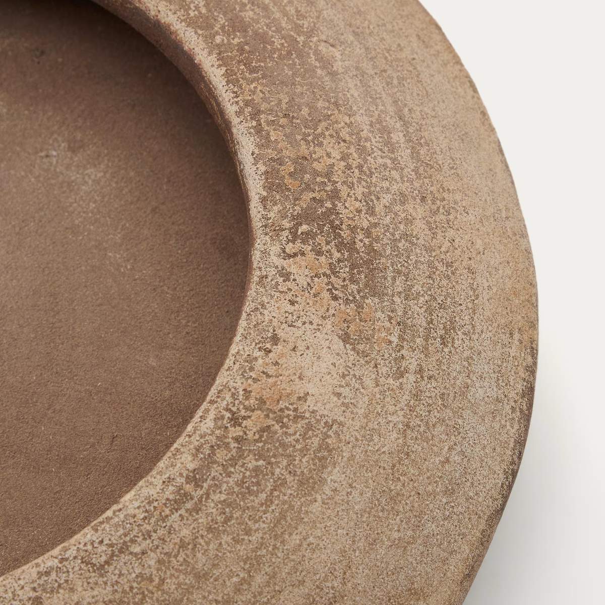 Kave Home Rivor terracotta planter with natural finish Ø 36cm - Image 3