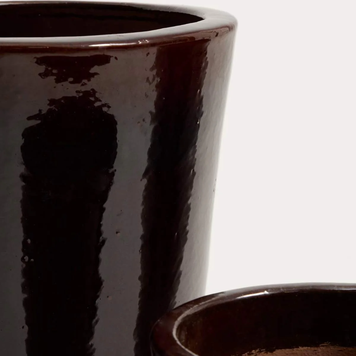Kave Home Rotja set of 3 terracotta planters with glazed garnet finish Ø 26 / 35 / 47 cm - Image 3