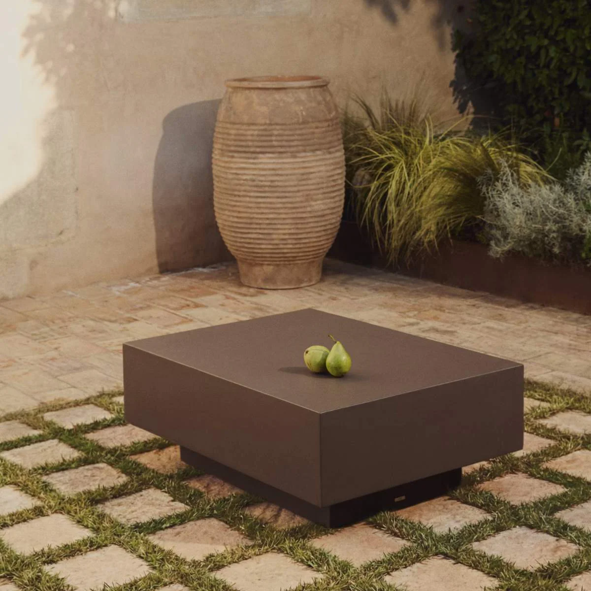 Kave Home Rustella coffee table in brown concrete 80 x 60cm - Image 7