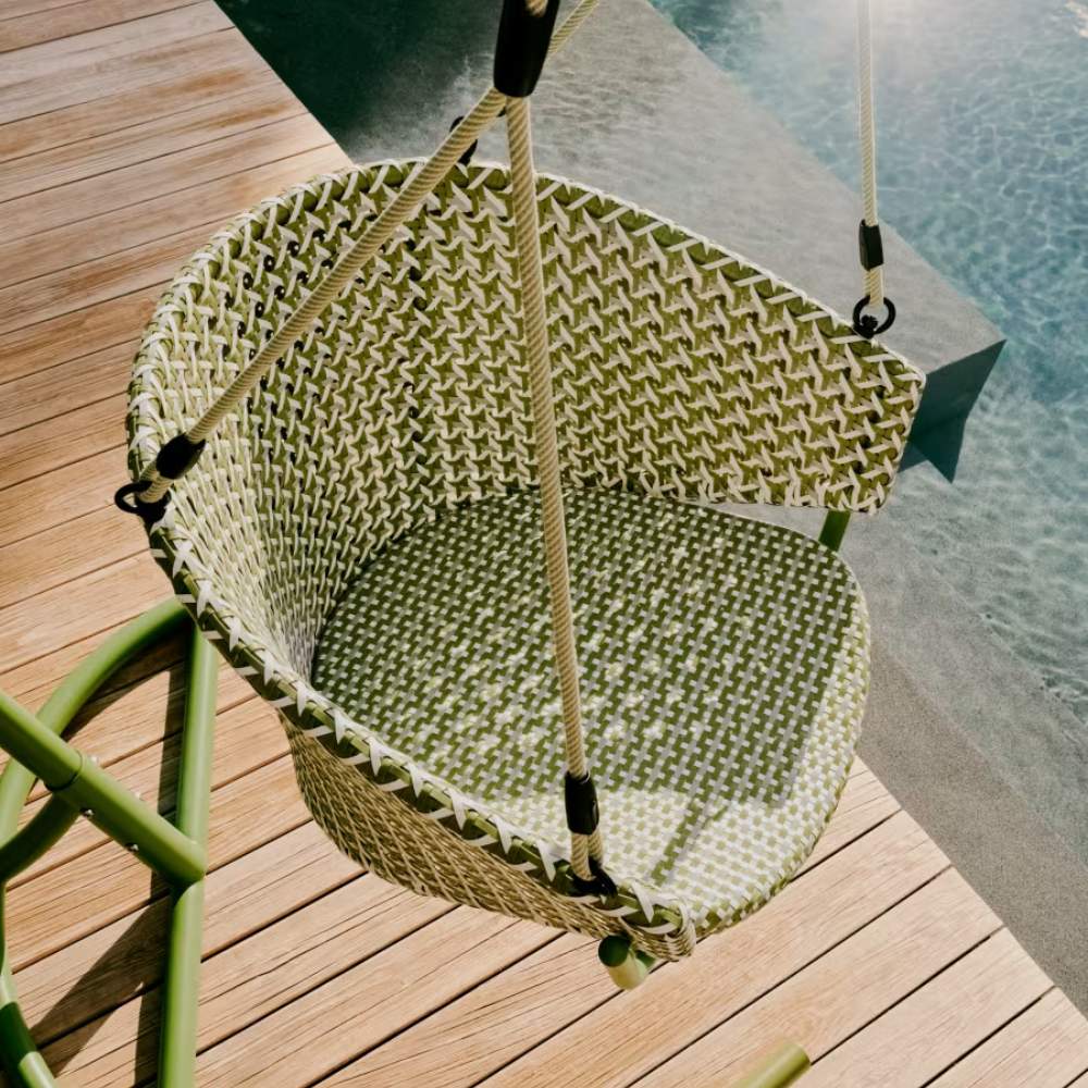 Kave Home Saliga Green Hanging Armchair with Aluminum Base and Synthetic Rattan - Image 8
