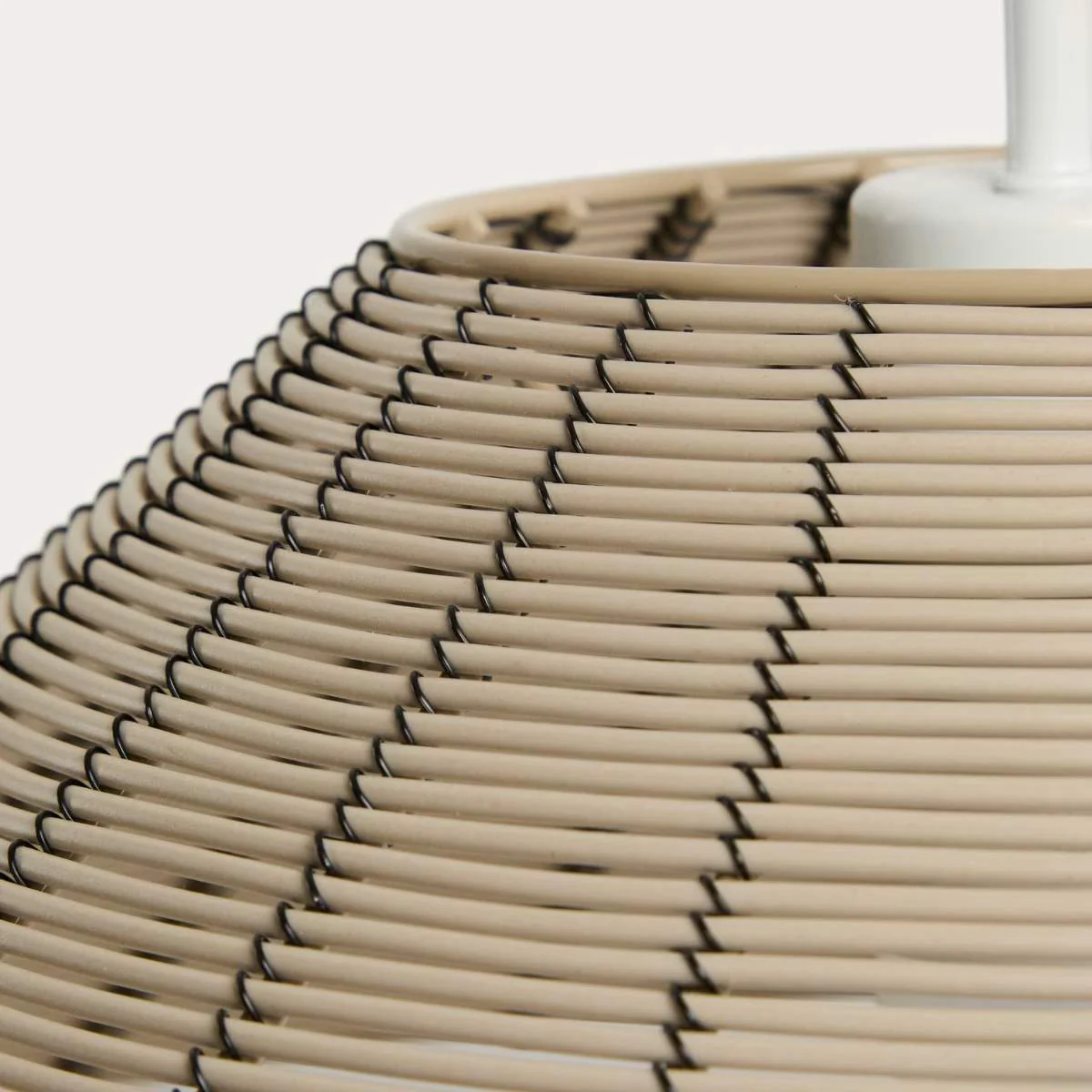 Kave Home Saranella lampshade for outdoor ceiling lamp in light grey synthetic rattan Ø 50cm - Image 3