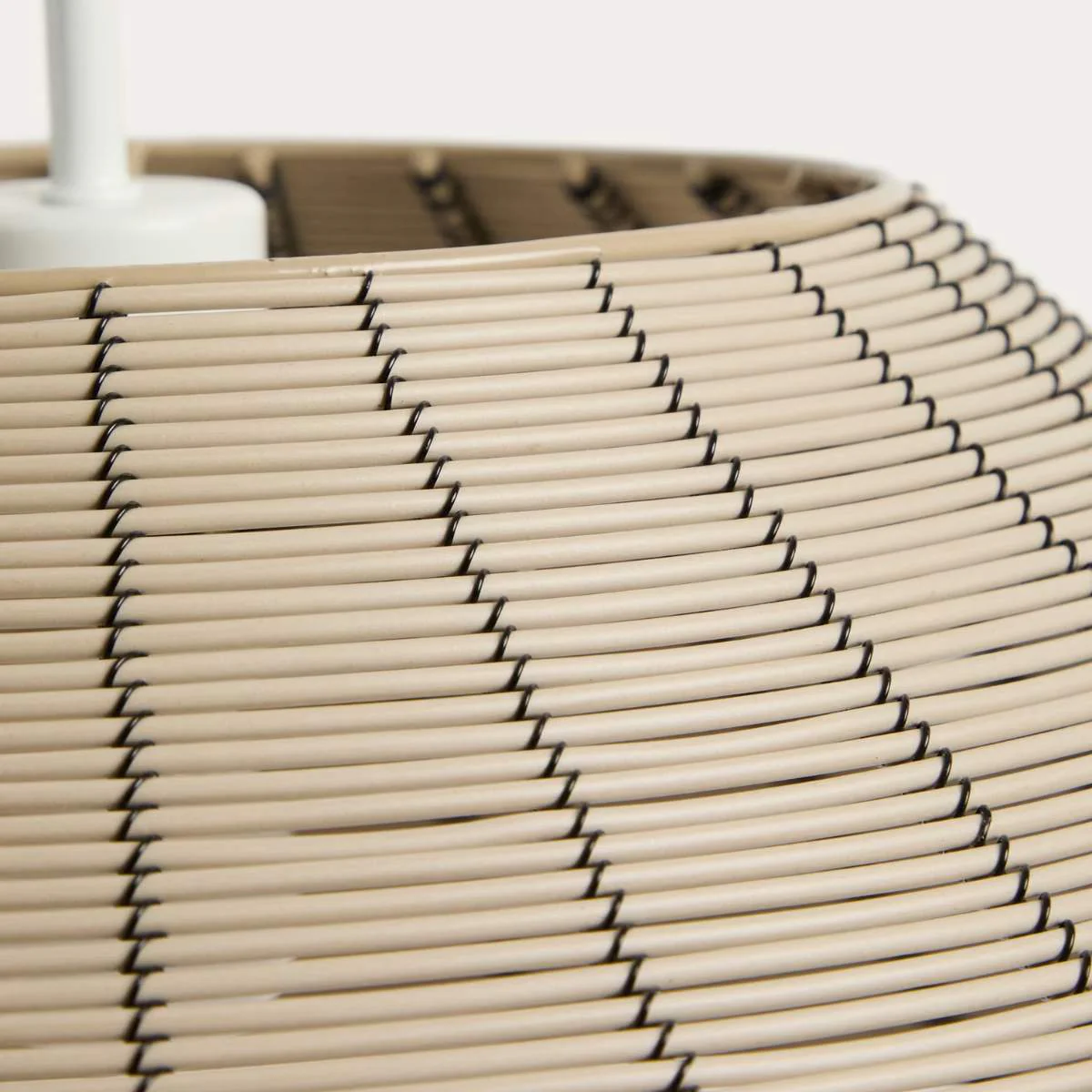 Kave Home Saranella lampshade for outdoor ceiling lamp in light grey synthetic rattan Ø 70cm - Image 4
