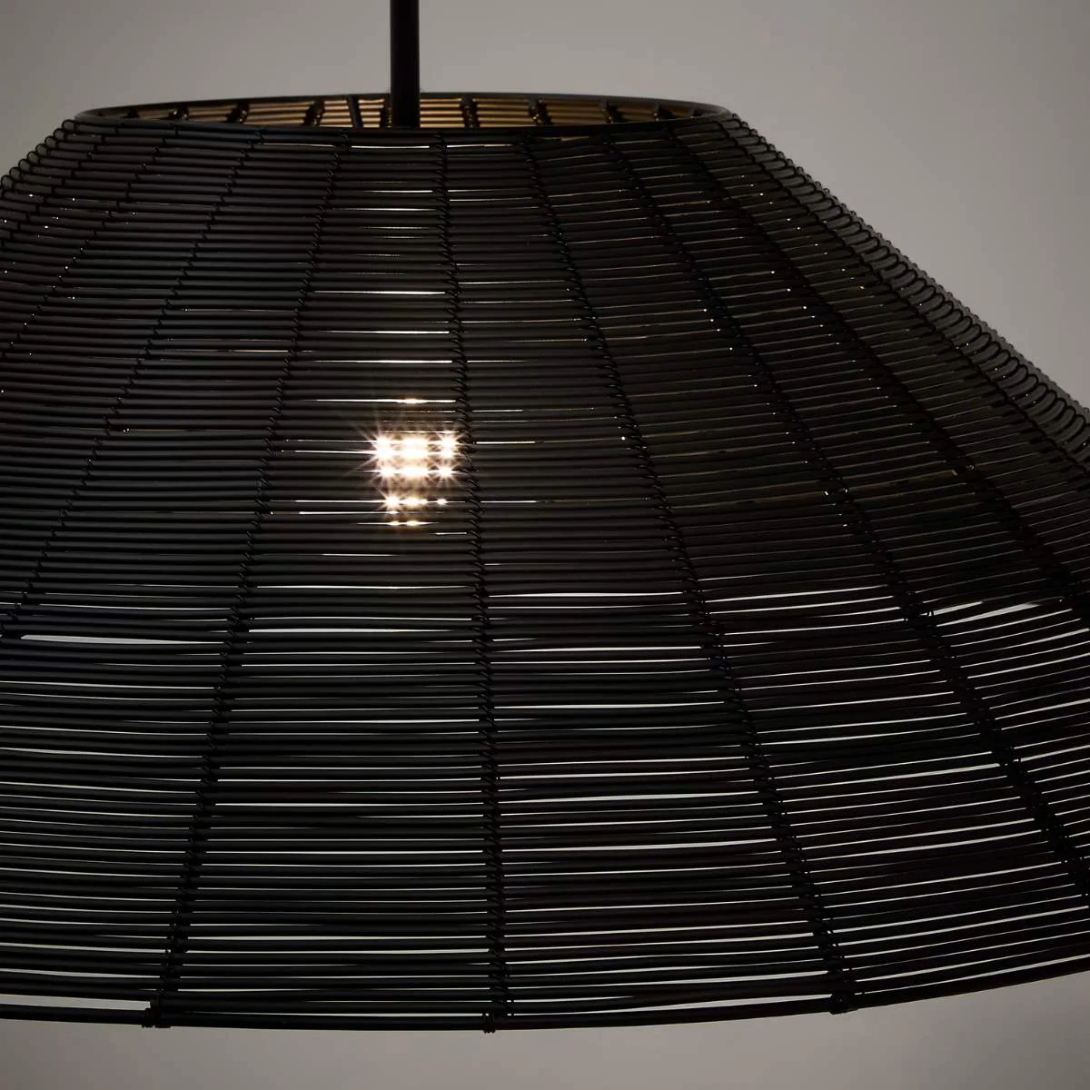 Kave Home Saranella lampshade for outdoor ceiling lamp in black synthetic rattan Ø 70cm - Image 3