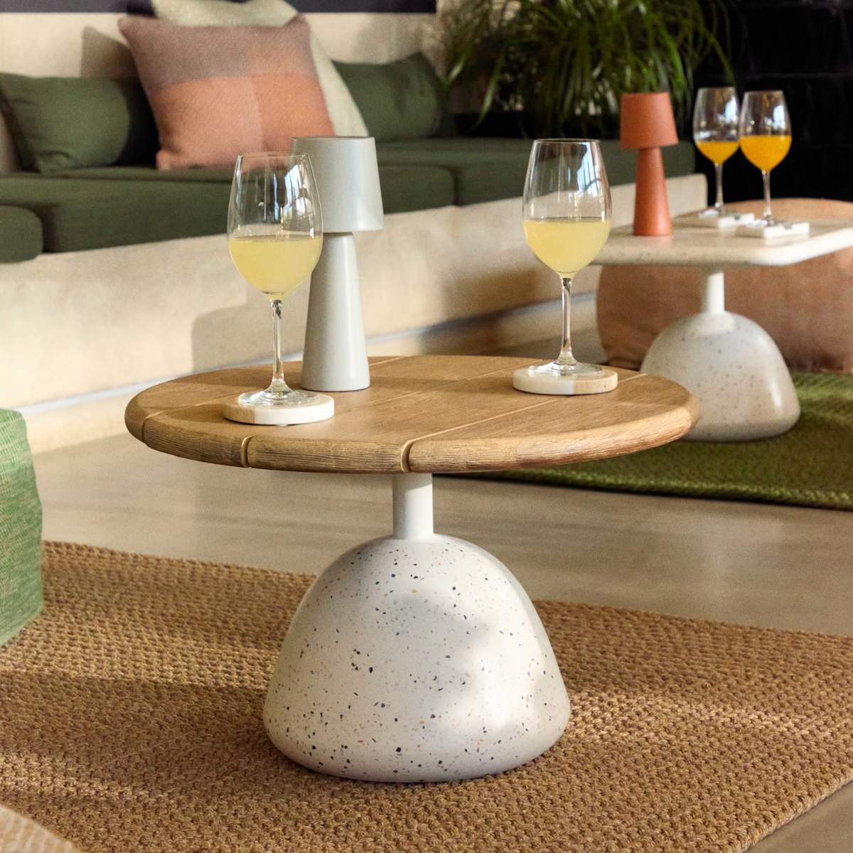 Kave Home Saura coffee table with white terrazzo and natural acacia top, 32 x Ø55 cm FSC 100% - Image 5