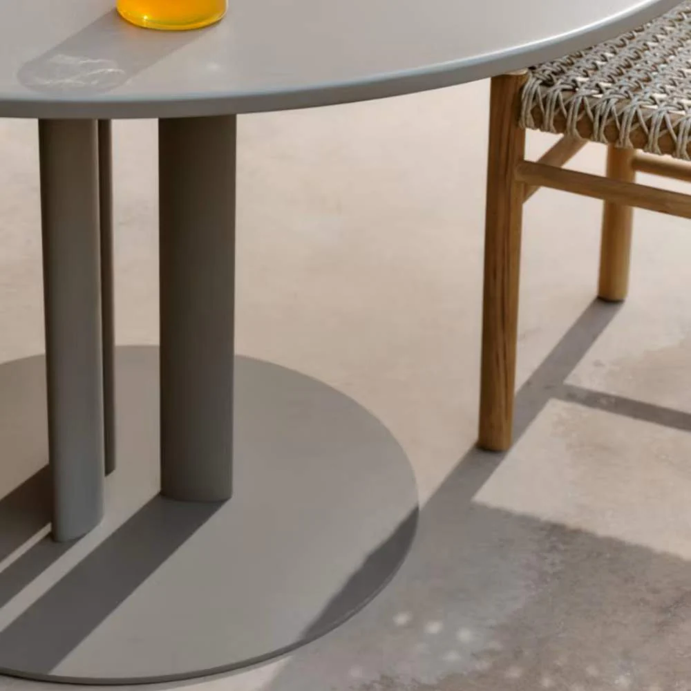 Kave Home Sedalis Round Outdoor Table – Steel Base with Taupe Aluminium Top Ø120cm - Image 5