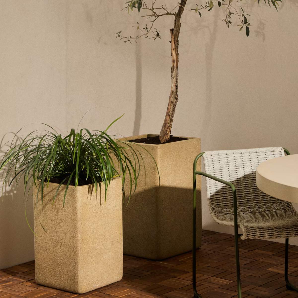 Kave Home Set of 2 Minoa tall planters with brown stone effect 44 x 44 cm - Image 11