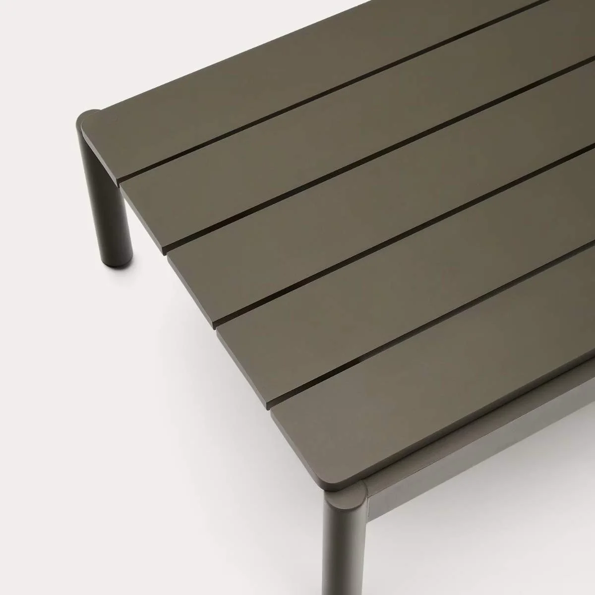 Kave Home Sorells coffee table in green aluminum 52,4 x 91 cm - Image 4