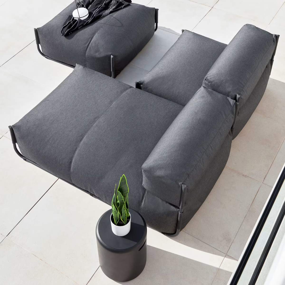 Kave Home Taimi concrete outdoor footrest Ø 35 cm - Image 12