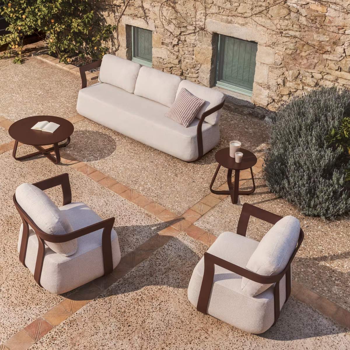 Kave Home Tamaris ecru aluminium outdoor coffee table Ø80cm - Image 17