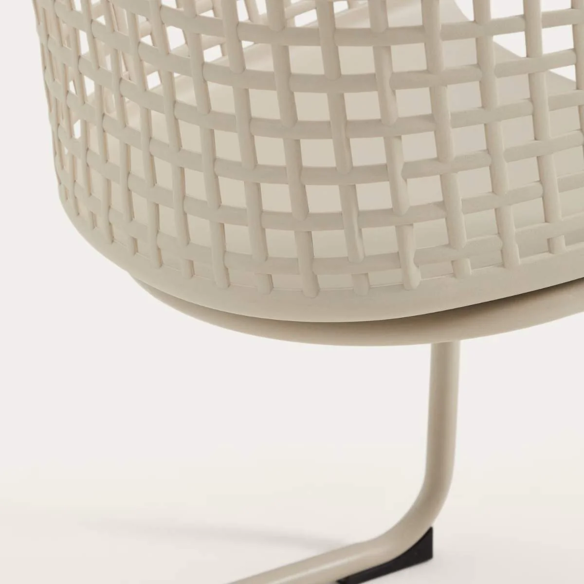 Kave Home Tenaro green plastic outdoor chair with steel structure - Image 17