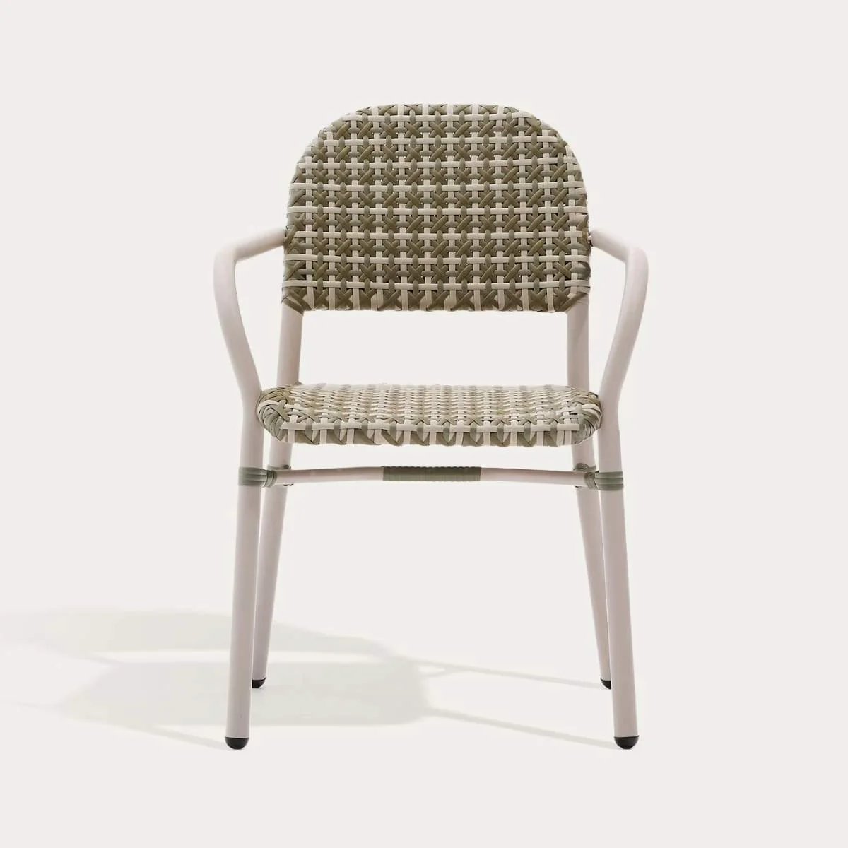 Kave Home Tuccia stackable chair in aluminium and synthetic rattan in green and beige - Image 4