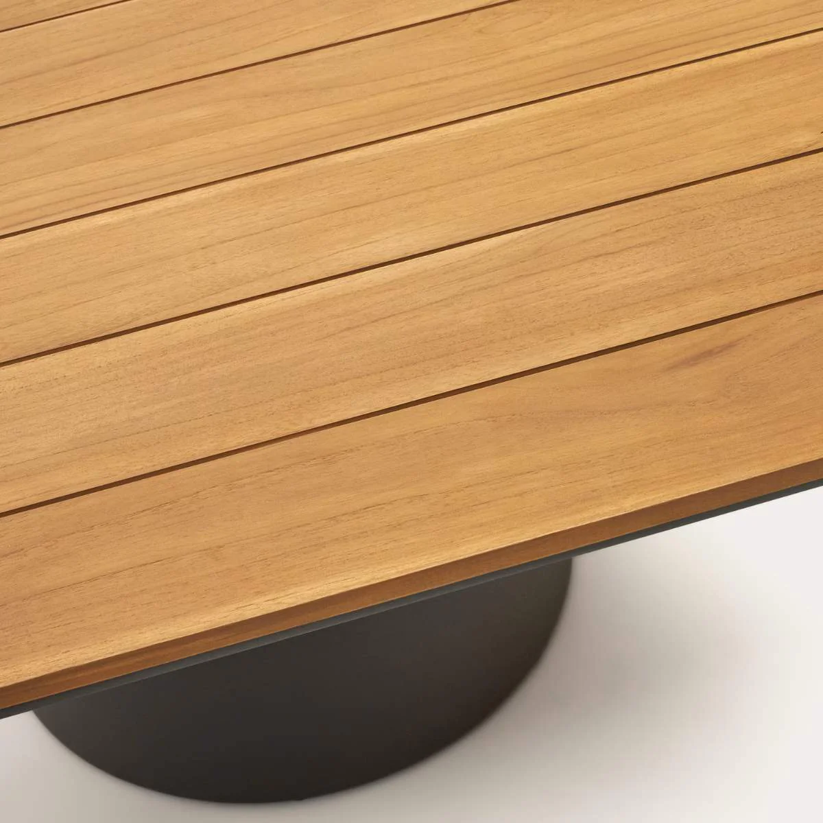 Kave Home Tudons outdoor table in aluminium with a grey and teak finish, 148 x 148 cm FSC 100% - Image 3