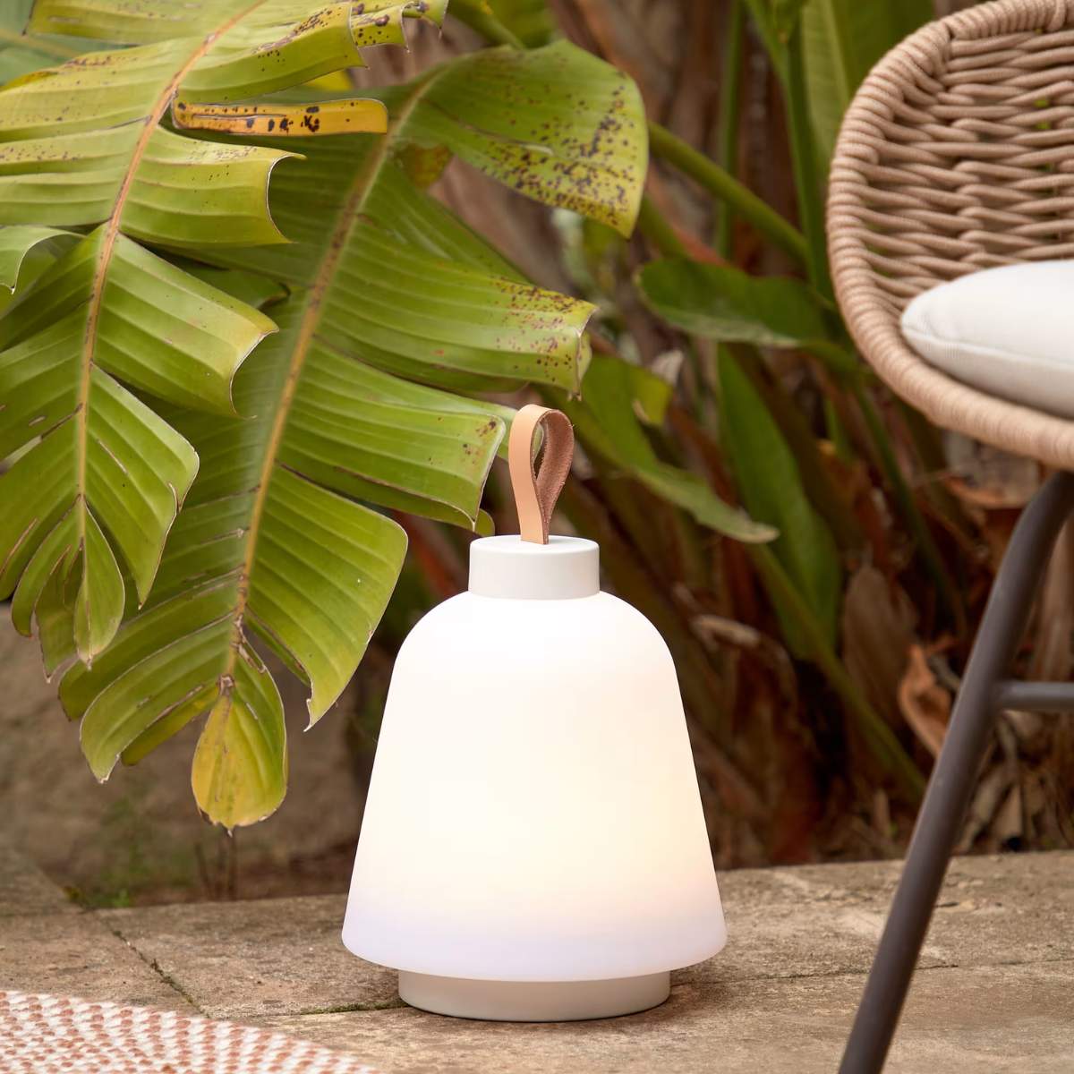 Kave Home Udiya outdoor table lamp in polythene and metal with a black finish - Image 15