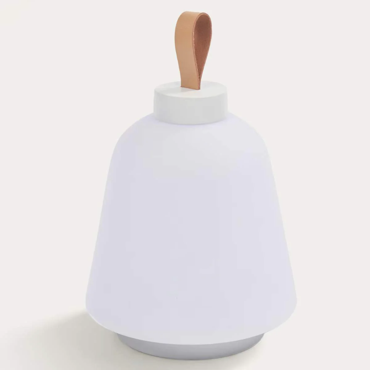 Kave Home Udiya outdoor table lamp in polythene and metal with a black finish - Image 2